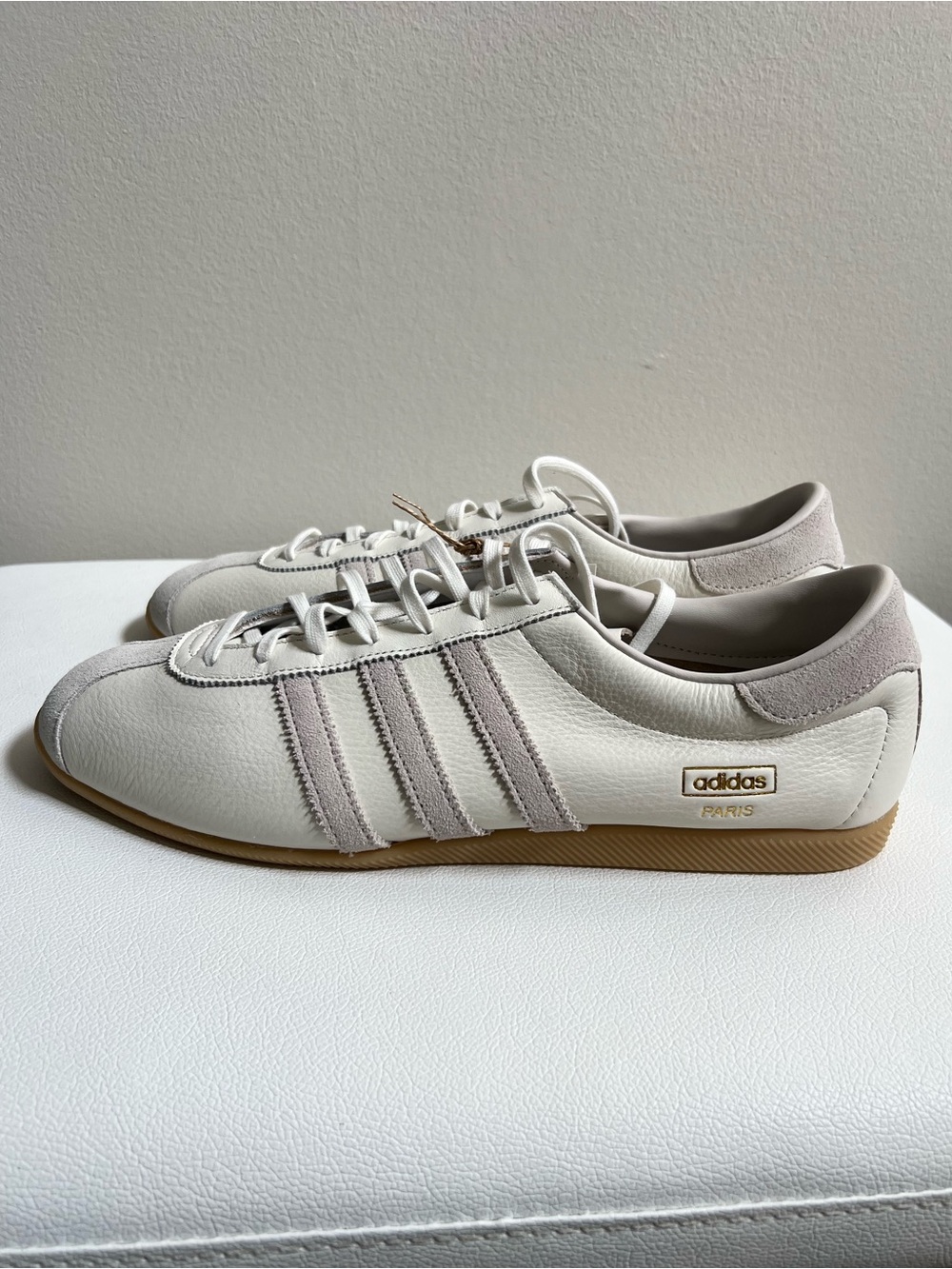 adidas Paris Men’s Sneakers in Off-White & Light Gray Size 11.5